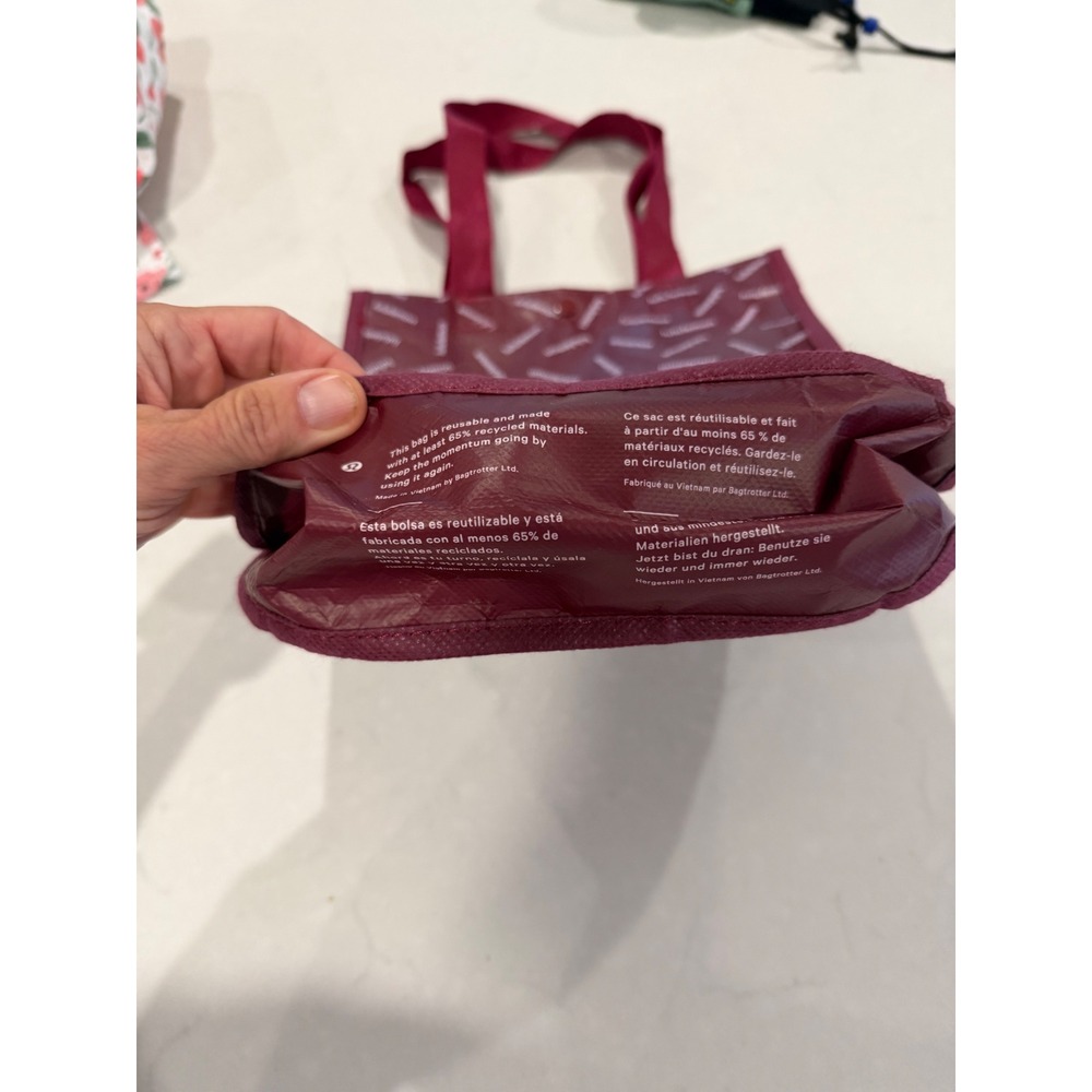 Lululemon Small Reusable Shopping Tote Bag Burgundy Maroon Logo Print Snap Top - Picture 3 of 5